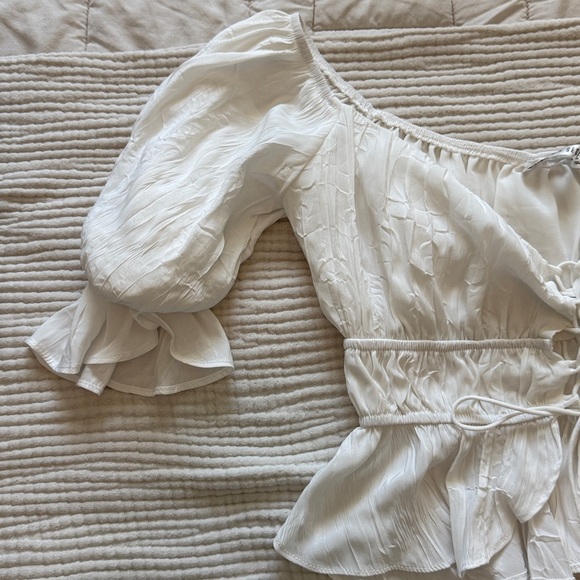 White Ruffled Crop Top - Picture 4 of 5